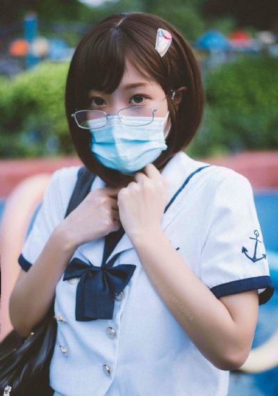 动漫人物打扑克视频
